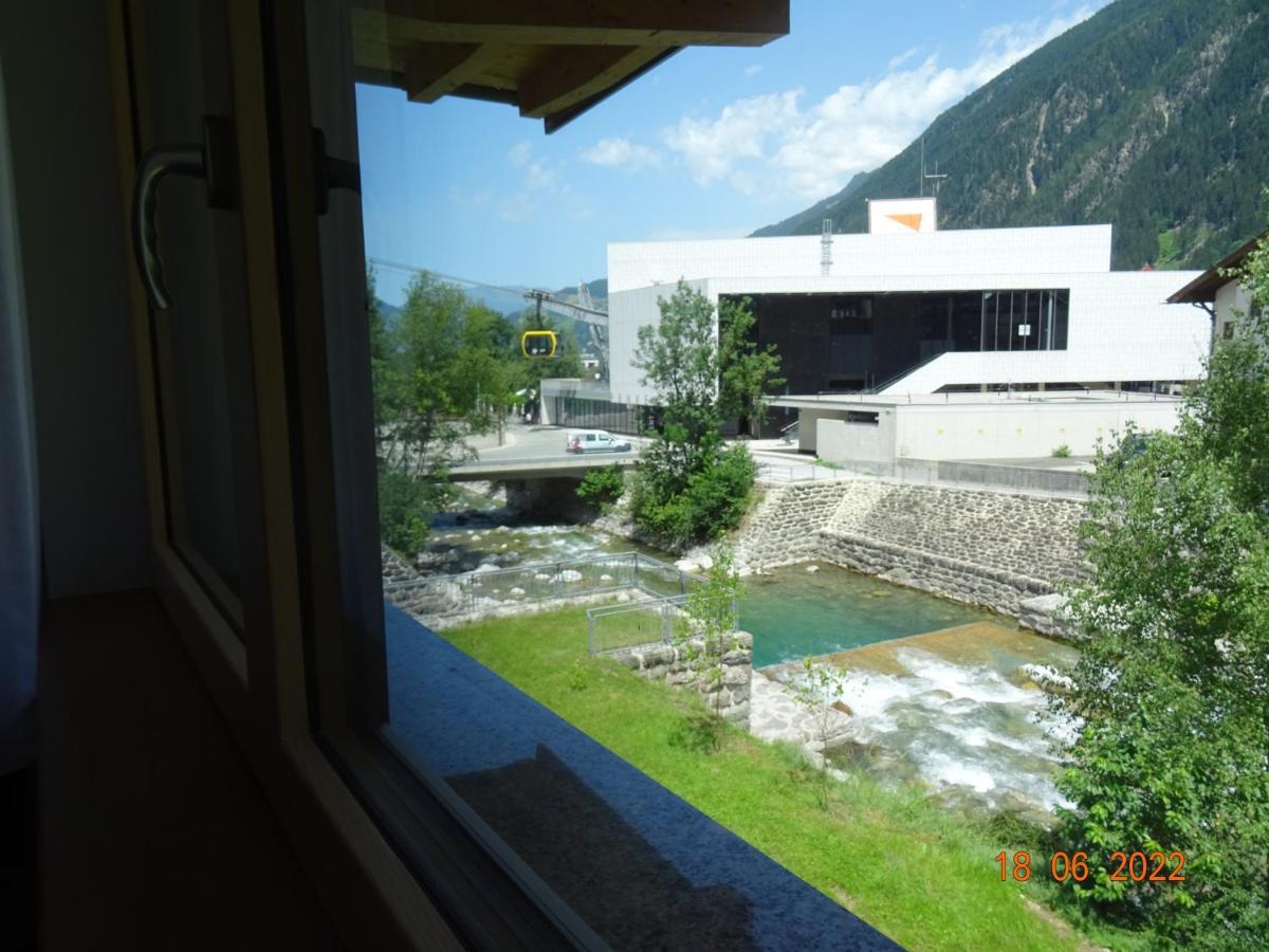 Apart Anna Mayrhofen Luaran gambar
